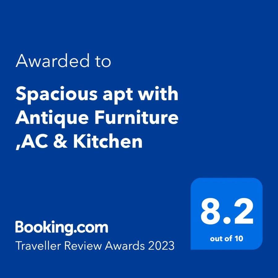 Spacious Apt With Antique Furniture ,Ac & Kitchen Kalkutta Exterior foto
